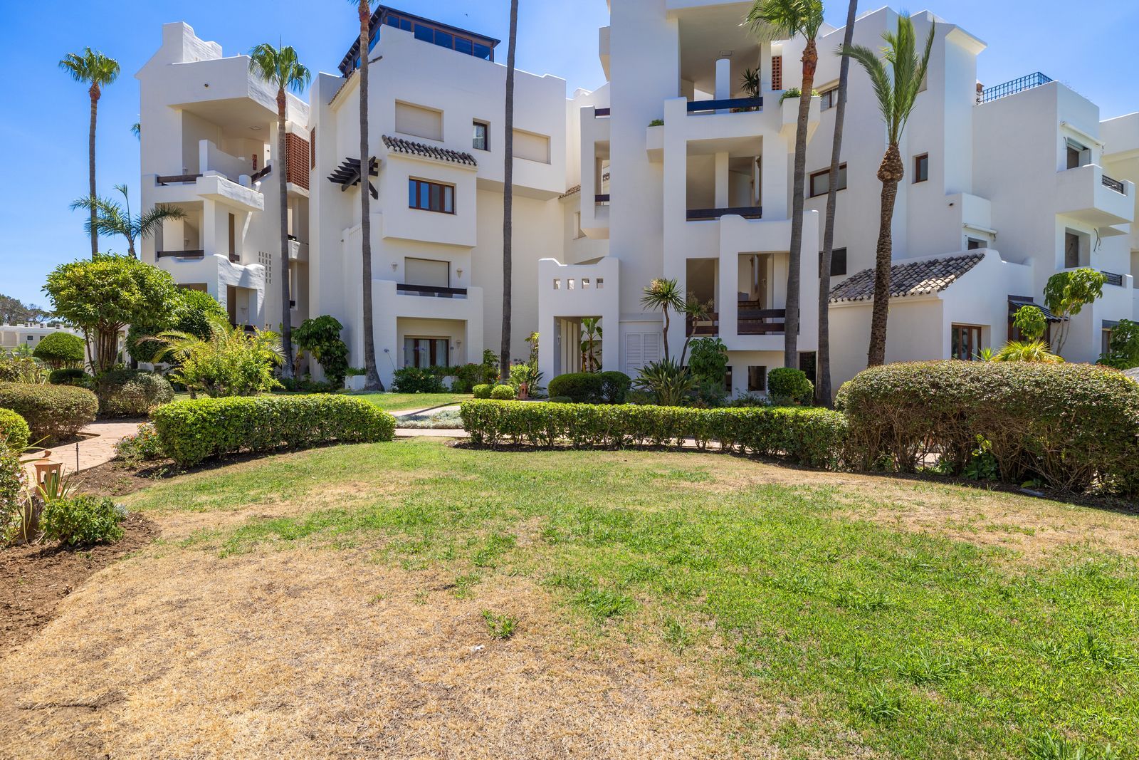 Tussenverdieping Appartement in Estepona 37/39