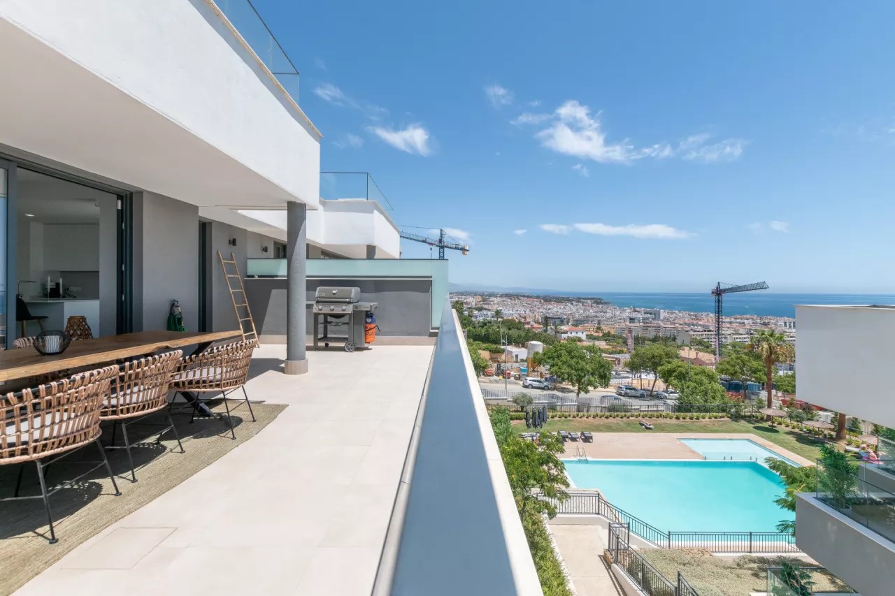 Apartament na środkowym piętrze w Estepona MCO5769234