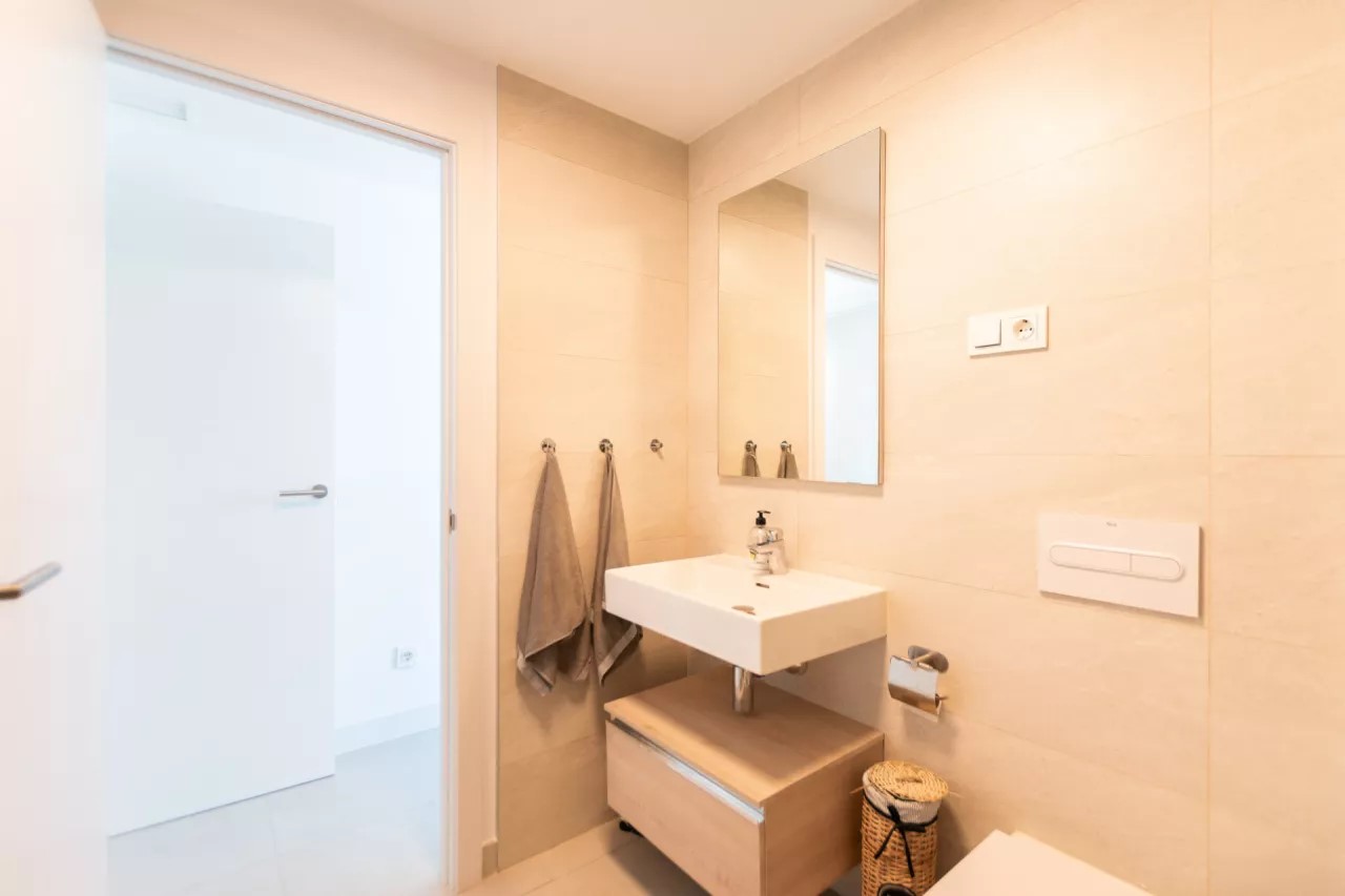 Apartament na środkowym piętrze w Estepona 19/29