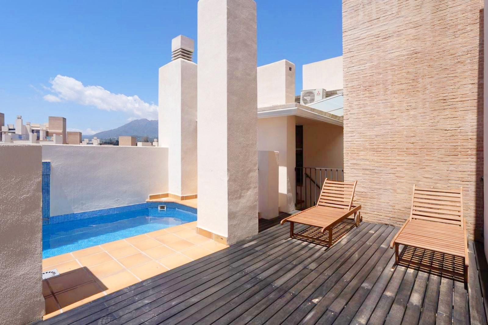 Penthouse Til salgs i Estepona - MCO5960719