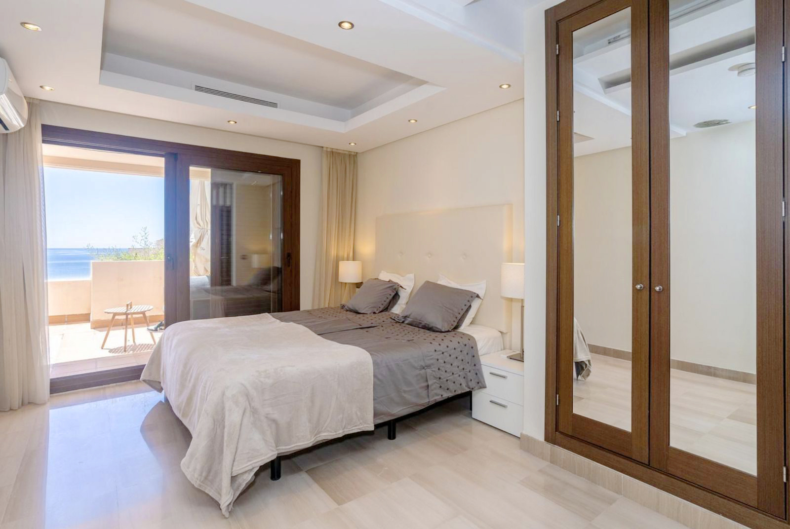 Penthouse Til salgs i Estepona - MCO5960719