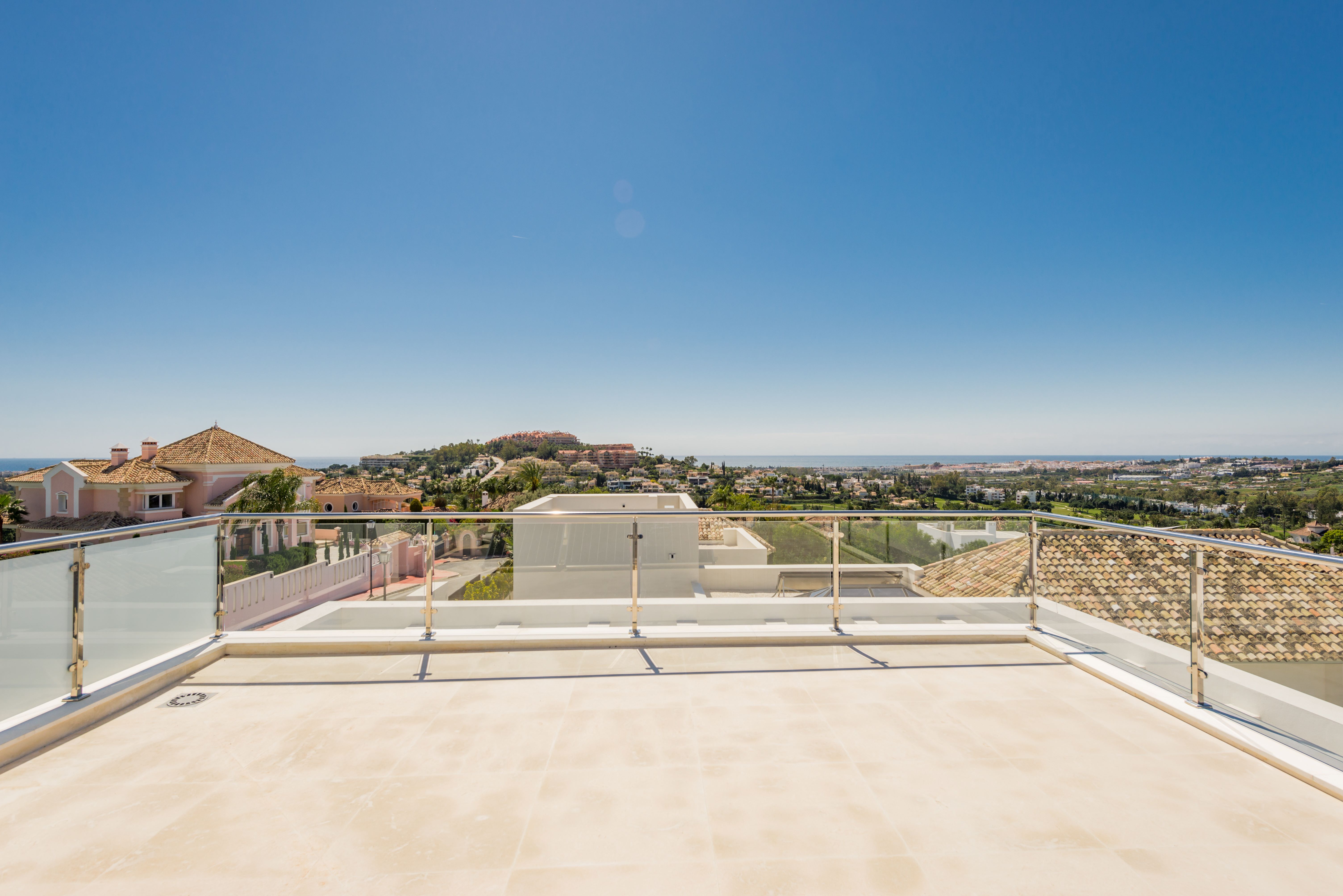 Detached Villa in Nueva Andalucía 17/34